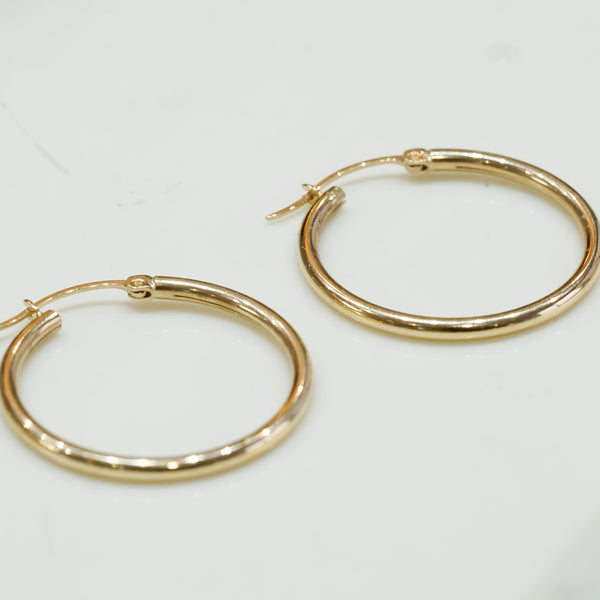 10k Yellow Gold Tube thin Hoop Gia Earrings